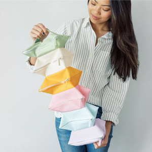 8.5 pouces Nylon extensible Portable sac de maquillage de voyage pour les femmes doux soins de la peau pochette à fermeture éclair brosses étanches grand cosmétique - Product Image 1