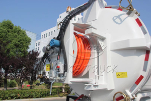4x2 Cleaning and <b>Suction</b> Truck,Combined Cleaning&<b>Suction</b> Truck The Manufacturer of The <b>Suction</b> Truck Provides Wholesale Prices. - Product Image 6
