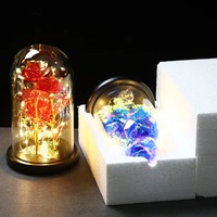 BLH Fleur en feuille d'or 24 carats dans un dôme en verre avec lumières LED et base en bois Cadeau de Saint Valentin pour maman Meilleures plantes décoratives