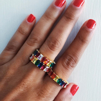 Gemnel Nouveau Plaqué or 14k Bijouterie artificielle baguette arc-en-ciel Bagues d'éternité