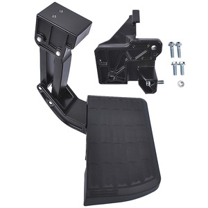 แผ่นกันกระแทกท้ายรถ Toyota Tundra รุ่น PTS3034000 สำหรับปี 22-23 อุปกรณ์เสริมสำหรับการอัพเกรด - Product Image 1