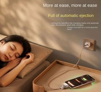 Nouvel adaptateur de charge intelligent USB-C 140W à déconnexion automatique avec matériau ignifuge en PC pour téléphones et appareils