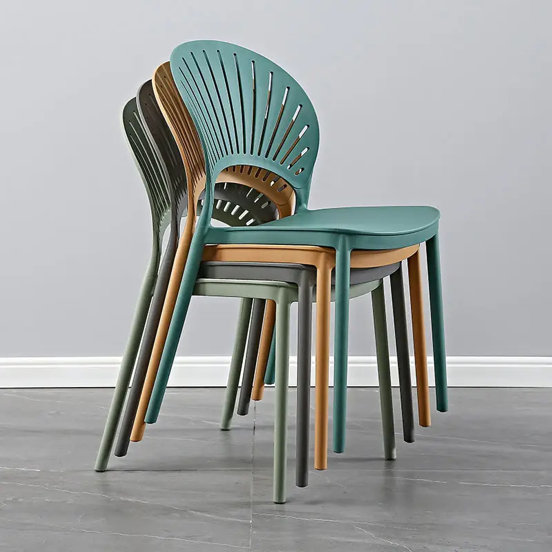 PurelyFeel sedia da pranzo con guscio nordico sedia moderna in plastica semplice sedia impilabile per il tempo libero all'aperto