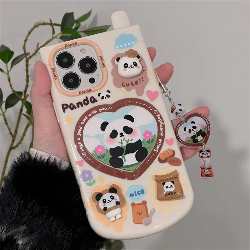Bonita funda de teléfono Panda tridimensional para iphone15Promax Flip Top Mirror 13/14 sensación de mano cómoda funda de silicona