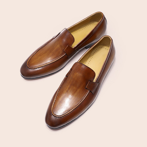 รองเท้าหนังวัวแท้ทรง Loafer สไตล์เรโทรเรียบง่ายสำหรับผู้ชาย รุ่นใหม่ เหมาะสำหรับใส่ทำงานหรือในงานแต่งงาน - Product Image 5