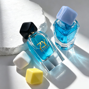 Flacons <span class=keywords><strong>de</strong></span> <span class=keywords><strong>parfum</strong></span> é<span class=keywords><strong>l</strong></span>égants pour femmes, fond épais, flacon vaporisateur en verre 30 ml avec capuchon brillant <span class=keywords><strong>de</strong></span> qualité supérieure FEA15 - Product Image 3