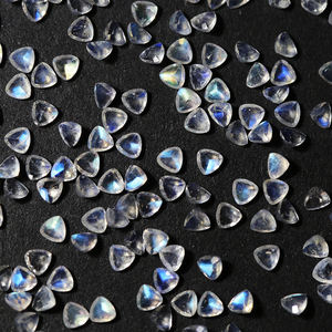 Labradorita natural, <span class=keywords><strong>piedra</strong></span> desnuda, <span class=keywords><strong>piedra</strong></span> lunar azul, Cuadrado gordo, 3X3mm, cuerpo <span class=keywords><strong>de</strong></span> <span class=keywords><strong>piedra</strong></span> desnuda, translúcido, fabricantes fuertes, venta al por mayor - Product Image 1