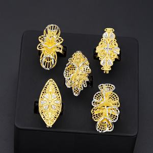 Anillo Grande de Latón Chapado en Oro de 24K, Diseño de Joyería para Boda, para Hombre y Mujer, Venta al por Mayor, Anillo de Moda Dorado para Mujer - Product Image 2