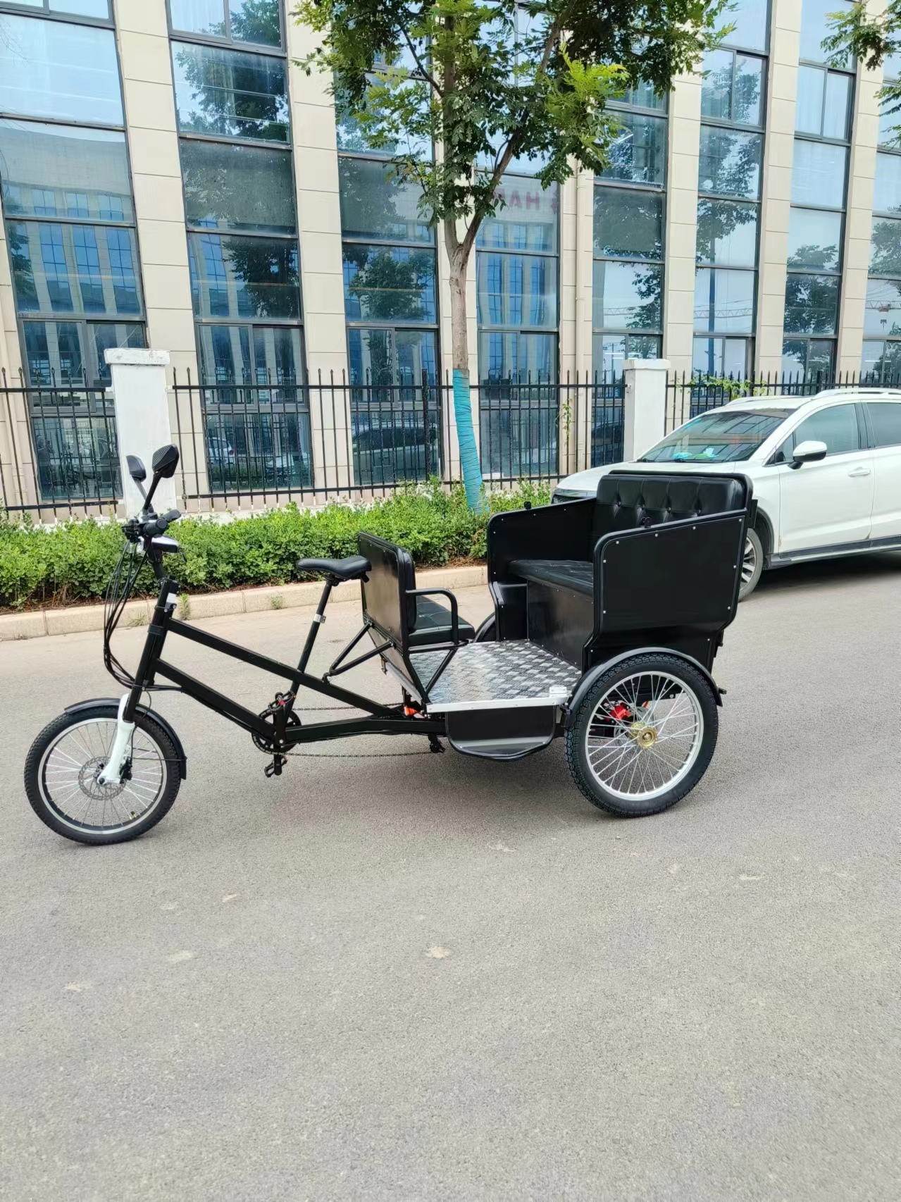 ペディカブ自転車5席人力車大人用乗客三輪車チャイルドシート付き