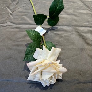 Artesanía floral Real Touch para bodas reales Elegancia impermeable atemporal por un proveedor principal - Product Image 5