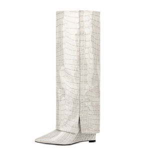 גודל 44 נשים אבן הדפסת הברך גבוהה מעצב נעלי טריז עקבים מקופלים כריש מגפי מנעול ירוק מחודד הבוהן כיסוי נעליים - Product Image 2