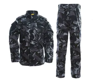 Combinaison d'entraînement tactique pour hommes la plus vendue Vêtements de camouflage durables et élégants