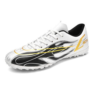 Venta al por mayor de fábrica: Zapatillas de fútbol antideslizantes de moda con tacos de suela plana para hombres, mujeres y estudiantes, ideales para entrenamiento. - Product Image 4