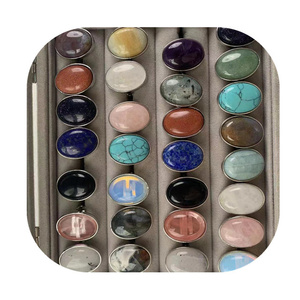 Nouveaux arrivages de cristaux réglables bijoux de guérison de forme ovale naturel coloré mixte cristaux de <span class=keywords><strong>quartz</strong></span> anneaux pour cadeau - Product Image 2