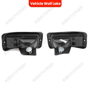 สะท้อนแสงกันชนหลังรถยนต์วูล์ฟเลคสำหรับมิตซูบิชิ ปาเจโร ปี 1999-2008 ซ้ายขวา 4M0945095 4M0945096 - Product Image 3