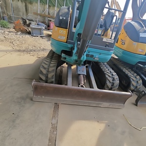 Miniexcavadora Usada Kubota U20 de 2 Toneladas con Giro Cero de Cola, Excavadora Hidráulica para Jardinería, Demolición en Interiores y Trabajos Municipales - Product Image 5