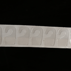 J Hook Hang Tab Hole Autoadhesivo Pestañas colgantes Etiquetas de plástico de alta resistencia para tienda Exhibición minorista - Product Image 5