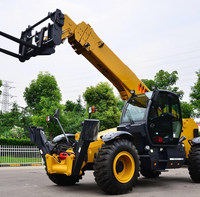 Chariot télescopique XC6-3514 de 3,5 tonnes et 14 m pour l'empilage de conteneurs vides des entreprises logistiques des Émirats arabes unis