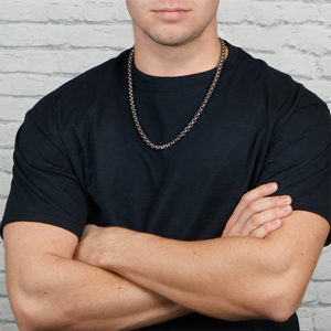 Collana in Titanio Puro con Catena a Maglia Quadrata per Uomo e Donna, Gioiello Ipoallergenico e Leggero, Produzione OEM Personalizzata, Vendita all'Ingrosso - Product Image 6