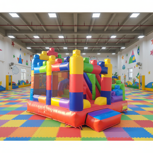 Château gonflable en PVC multicolore avec entrée ouverte pour 5 à 10 enfants, fêtes d'anniversaire et événements en plein air - Product Image 2