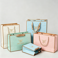 Sacs de shopping en carton blanc recyclables personnalisés de haute qualité avec votre propre logo pour vêtements, chaussettes et chaussures, sacs cadeaux
