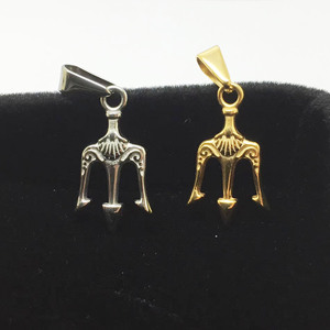 Colgante de Tridente punk para hombre, joyería chapada en oro de 18K de la antigua griega, de acero inoxidable, collar de Tridente del rey del mar - Product Image 4