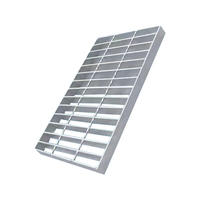 Plaque de grille en acier galvanisé d'ingénierie G304/30/100W plaque de grille en acier de soudage sous pression plaque de grille de plate-forme