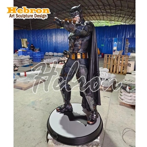 Estatua de <span class=keywords><strong>Batman</strong></span> de Tamaño Real Personalizada en Oferta, Personajes de Películas de Fibra de Vidrio, Escultura de Superhéroe, Escultura de <span class=keywords><strong>Batman</strong></span> de Fibra de Vidrio - Product Image 3