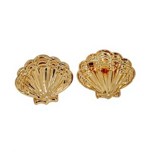 Großhandel Metall-Goldbroschen: Modische Seestern- und Muschelform-Broschen aus Zinklegierung, goldene Anstecknadeln - Product Image 5