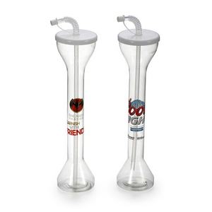 Gobelet en plastique avec paille, fabriqué au Vietnam - Product Image 1