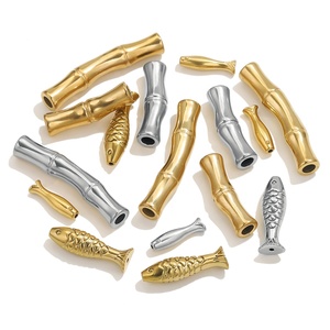 หลอดไม้ไผ่และลูกปัดปลา |   จี้สเปเซอร์โค้งสแตนเลสสตีลชุบทอง 18K PVD สำหรับทำสร้อยข้อมือ สร้อยคอ DIY - Product Image 4