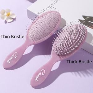 Peigne à coussin d'air professionnel pour coiffure et massage du cuir chevelu, avec logo personnalisé et motif totem, pour volume et couronne haute - Product Image 5