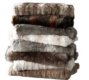 Wholesale High Quality 100% Polyester Warm Large Faux Fur Throw Blankets Soft Faux Fur Blanket Furry Blankets For All Seasons