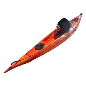 Kayak de pêche une personne s'asseoir sur le dessus kayak LLDPE avec pédales