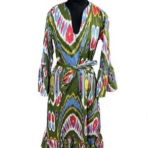 Elegante Túnica de Algodón Indio con Estampado Floral Verde, Cuello Redondo, Largo hasta la Rodilla, Estilo Bohemio Natural, Estampado a Mano, Talla Personalizada - Product Image 1