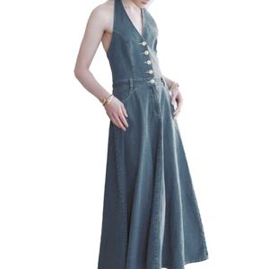 เดรสยีนส์แฟชั่นใหม่สำหรับฤดูร้อน ขายส่ง ทรงหลวมสไตล์วินเทจ แขนกุด จับจีบ สำหรับผู้หญิง - Product Image 3