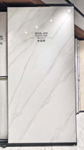 Offre Spéciale – Dalle de Pierre Artificielle Polie Moderne 1600x3200mm, Gris Blanc Veiné, Antidérapante et Résistante aux Acides pour Salle à Manger et Aménagement Paysager - Product Image 3