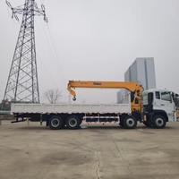 Camion de fret Dongfeng 8x4 avec grue à bras droit montée, capacité de levage de 12 à 16 tonnes, flèche télescopique, moteur Cummins, hauteur de levage de 20 m