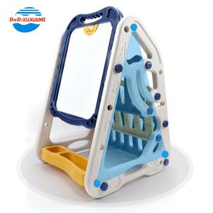 رف كتب بلاستيكي قابل للطي ذو وجهين مع لوح رسم مغناطيسي للأطفال - Product Image 2