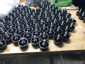 Componentes de moldeo por inyección de plástico personalizados que utilizan materiales PP PE ABS PET para equipos médicos automotrices producidos en Vietnam - Product Image 6