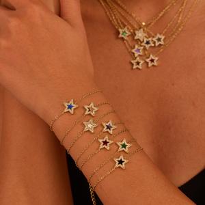 Pulsera de Acero Inoxidable con Baño de Oro PVD de 18K, Diseño de Estrellas Coloridas con Circonitas Transparentes, Ideal para Fiestas, Venta al por Mayor - Product Image 1