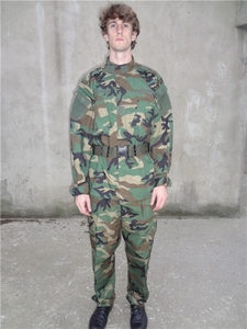 Trajes de Uniforme TSB1 en Verde Oliva, Azul Marino Oscuro y ACU, Pantalones y Chaquetas, Camuflaje Negro, Venta al Por Mayor - Product Image 4