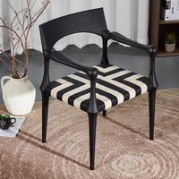 Chaise de salle à manger moderne et simple à dossier en bois massif Fauteuil de table à thé de style rétro Chaise longue de petite taille pour appartement YP015
