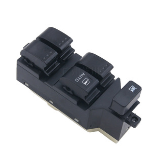 สวิตช์ควบคุมกระจกไฟฟ้าโตโยต้า ไดฮัทสุ 84820-B2320 12V ขึ้นลงอัตโนมัติสำหรับกระจกประตูรถยนต์ - Product Image 3