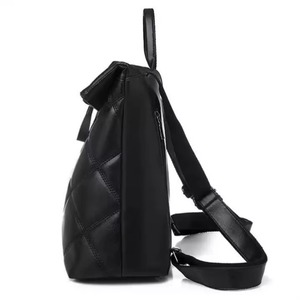 Muestra gratuita de mochila de cuero negra pequeña, linda y coreana de alta calidad para niñas y mujeres de escuelas de negocios. - Product Image 3