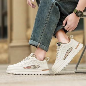 Chaussures de marche blanches pour hommes, baskets décontractées antidérapantes à bout fermé, tendance automne-hiver - Product Image 4