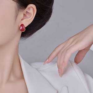 Pendientes de Botón Geométricos de Doble Cara, Chapados en Oro de 18K, Plata S925 y Cobre Esmaltado Rojo, de Lujo Francés de Alta Gama para Mujer, Regalo Sencillo - Product Image 5
