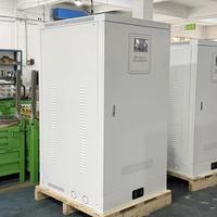 Stabilisateur de tension triphasé de qualité industrielle avec large plage de tension d'entrée 350 kVA