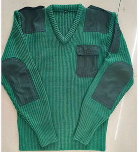 Pull-over tactique en tricot DF18 pour homme, col en V, vert, côtelé, avec empiècements en tissu renforcé et poche boutonnée sur la poitrine - Product Image 1