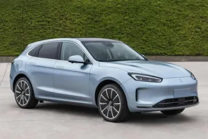 AITO M5 SERES5 <span class=keywords><strong>Voiture</strong></span> d'occasion SUV électrique <span class=keywords><strong>Voiture</strong></span> automatique 5 places Véhicule électrique Fabriqué par SERES Voitures d'occasion de luxe très populaires dans le monde entier - Product Image 2